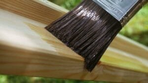 Melapisi Kayu dengan Resin