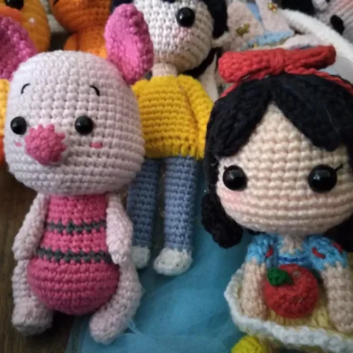 Peluang Usaha Boneka Amigurumi: Kreativitas yang Menguntungkan